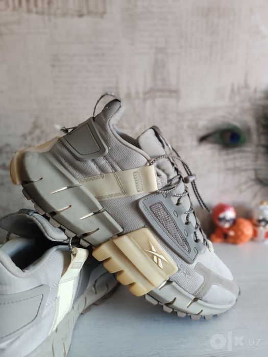 Оригинальные кроссы Reebok