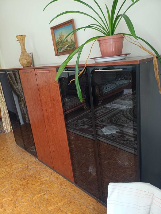 Продаётся офисная мебель, кабинет, из трёх предметов б/у