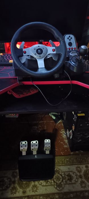 Продам руль Logitech G25