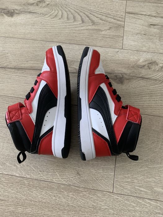 Adidasi Puma gheata, marimea 31