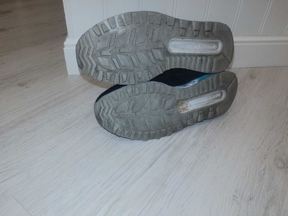 New Balance 574 MS574DOA. Кр-ос-совки.