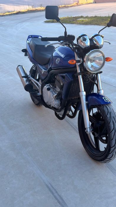 Vând Kawasaki ER 5