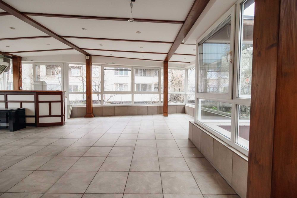 Дава се под наем Тристаен апартамент в София, Павлово - 150 кв.м за 1071 € - Снимка #13