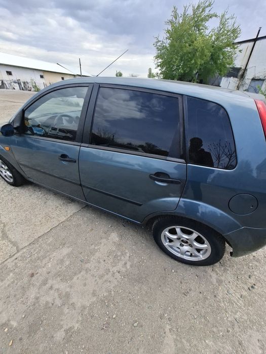 FORD Fiesta 2003 — imagine 4