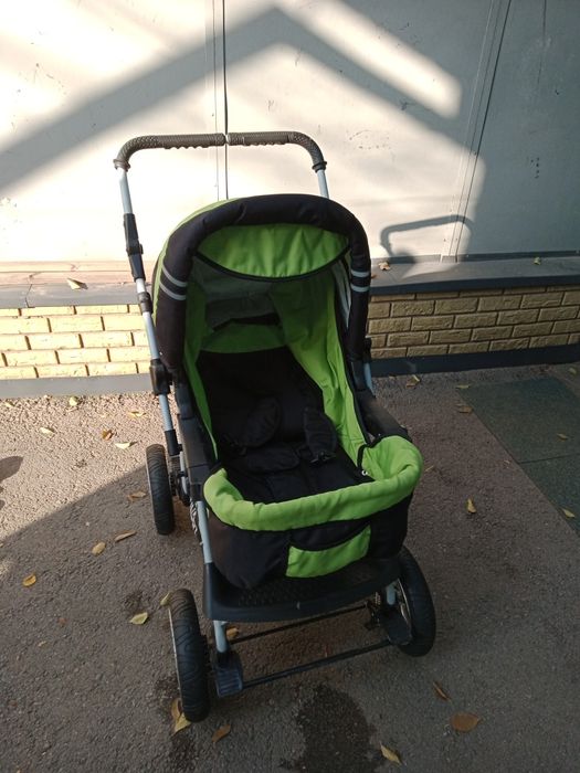 Продам детскую коляску