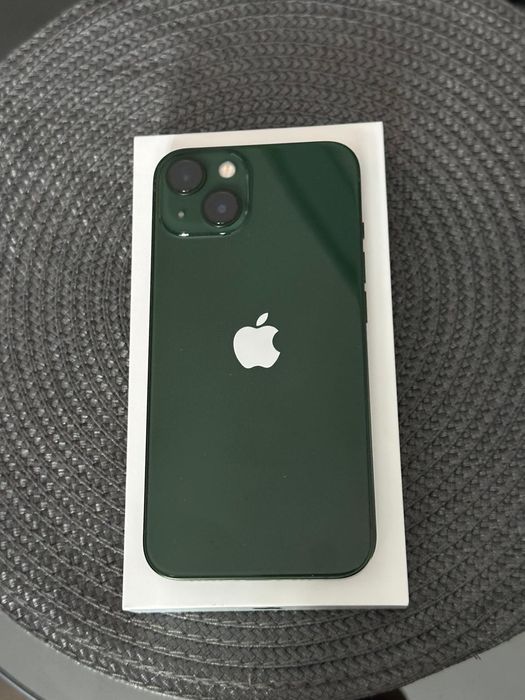 Продавам İPHONE 13 128GB