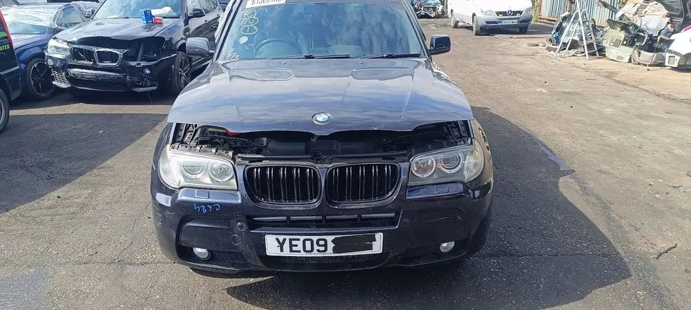 Dezmembrari / Dezmembrez BMW X3 E83 2.0 N47D20O0 cutie viteze automată cod culoare CARBONSCHWARZ METALLIC (416)