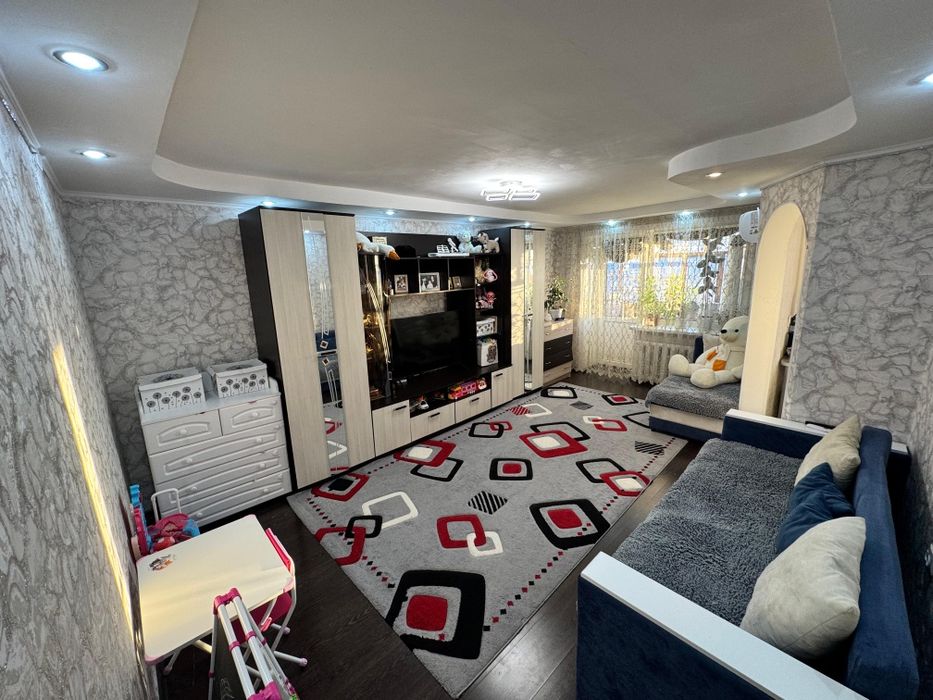 Продам 1 к р-н Черемушки 5/5