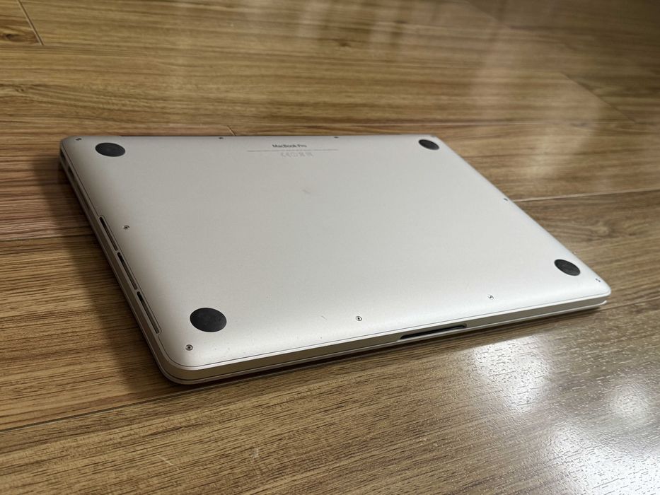 MacBook Pro 13 Retina`Core i5-5287U/8GB RAM/256GB SSD/Бат 10ч