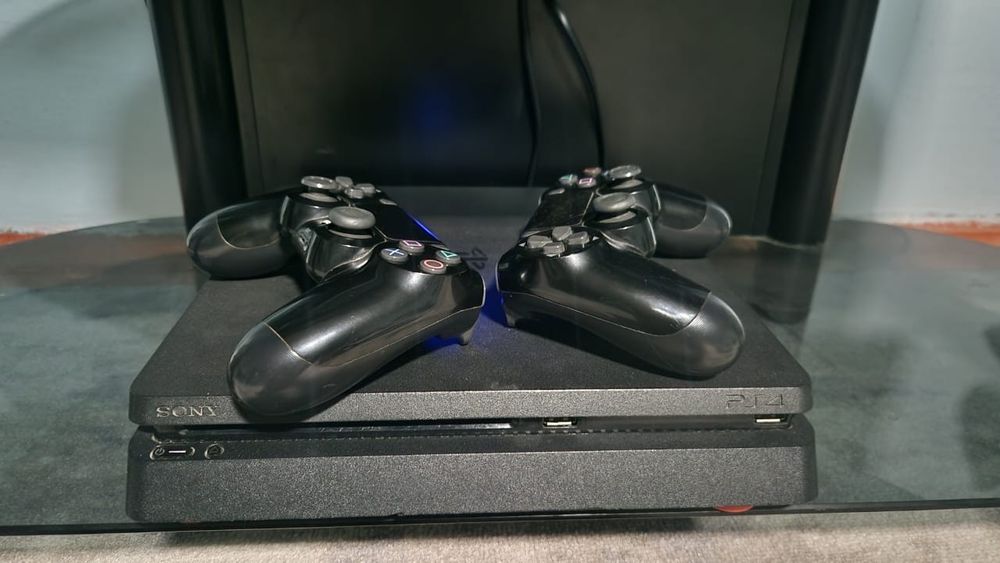 Ps4 slim с диском