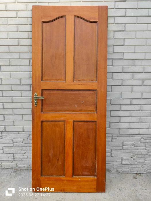 Продам межкомнатные двери