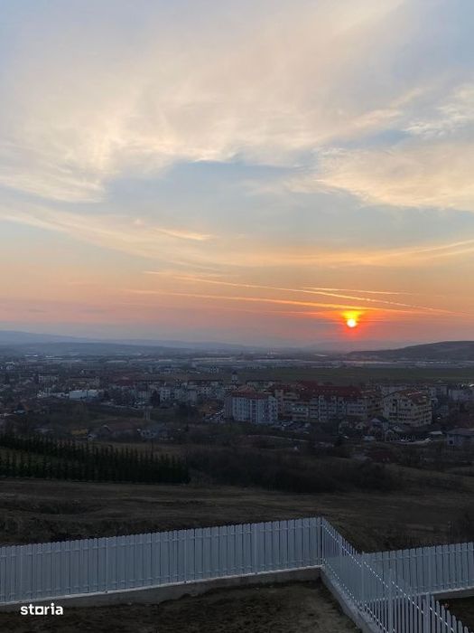 Apartament 2 camere semifinisat, etaj 1, balcon, priveliste — fotografia 1