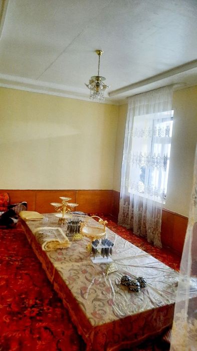Zudlik bilan Uy sotiladi Namangan viloyati Yangiqoʻrgʻon tumani Zarken