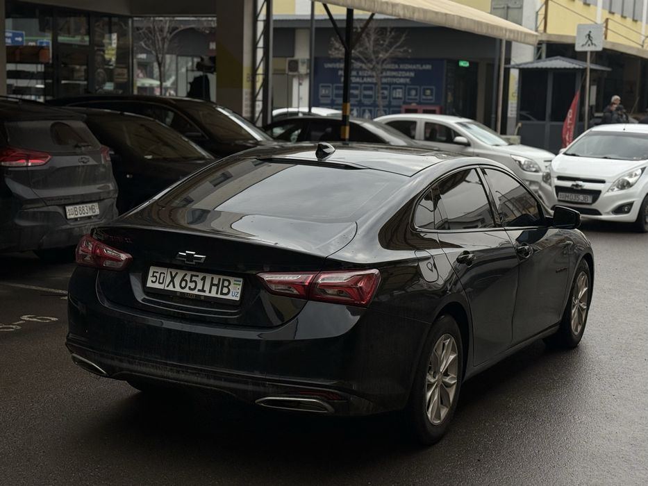 Malibu XL binzin yurishi yaxshi kraskasi bor