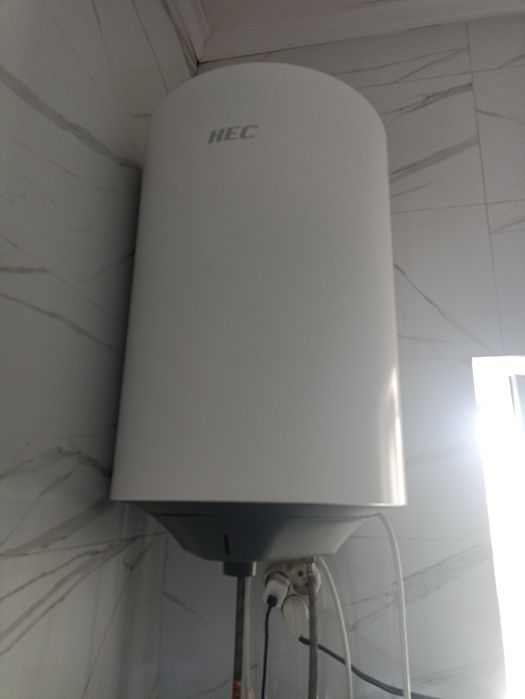 Бойлер HEC продам