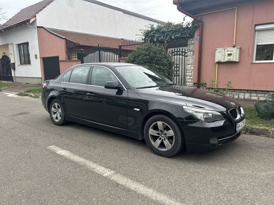 Vând sau schimb BMW E60 520D