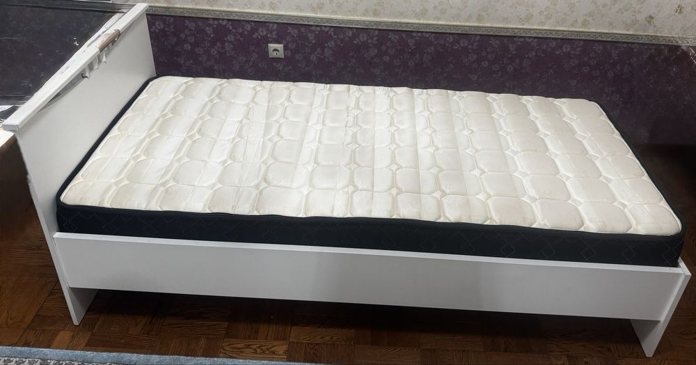 Продаю односпальнюю кровать