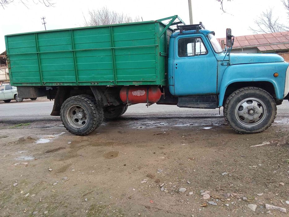 Gaz 53 sotiladi naxadu