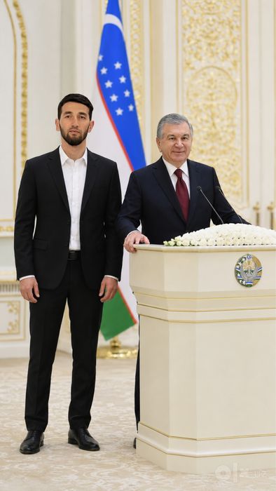 Oʻziga etibor berib yuqori daromadga chiqmoqchi bolgan chiroyli qizlar