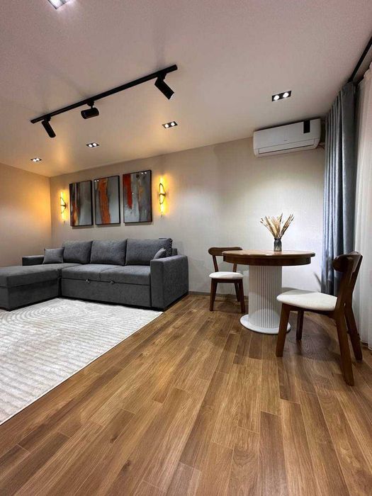 Продаётся уютная 2-комнатная квартира на Новомосковской