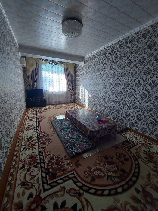 Uy sotiladi 1xona 2 xona qilsa buladi