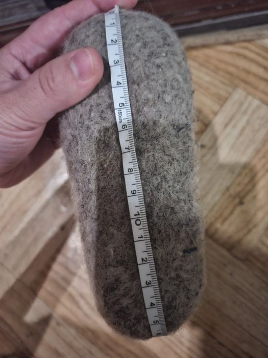 Валенки продам размер на годик полтора