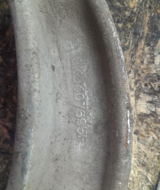 Brat stanga fata 8k0407695f Audi Q5 8R seria