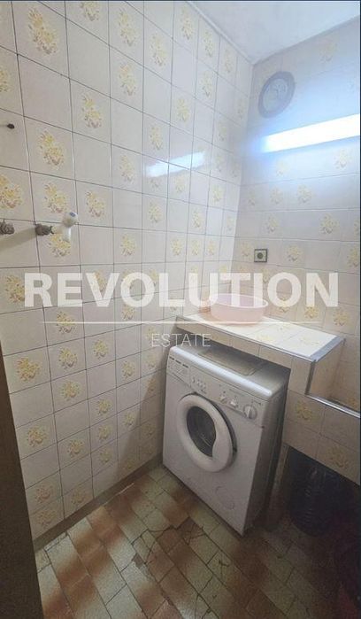 Дава се под наем Двустаен апартамент в Варна, Левски - 70 кв.м за 400 € - Снимка #9