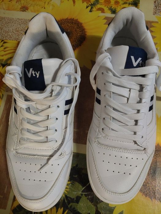 Маратонки Vty без забележки