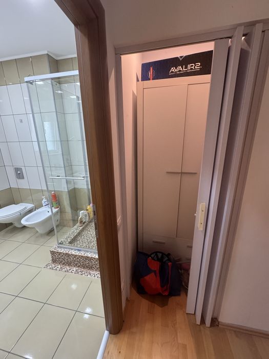 Inchiriez apartament 3 camere