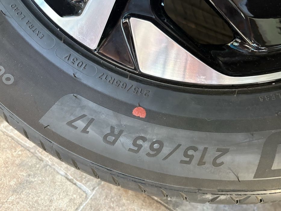 Оригинални джанти Kia / Киа 17" 5х114.3 + гуми 215/65/17