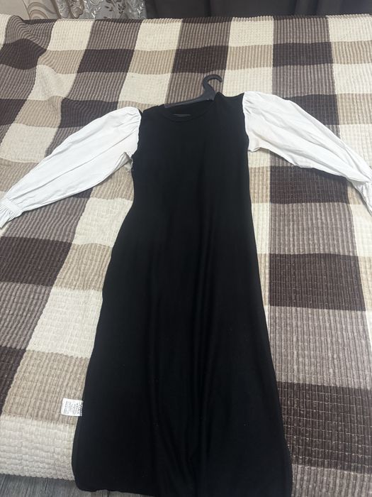 Платье с рукавами