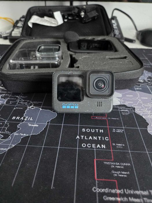 Vând camera video GoPro Hero 12 Blac