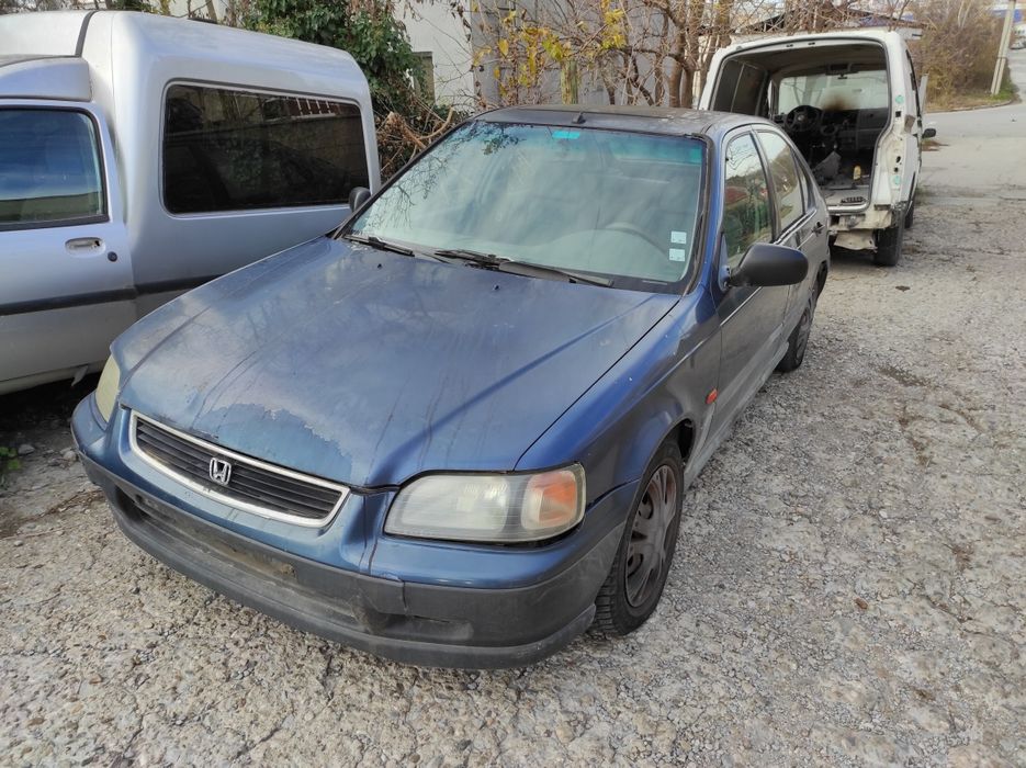 Продавам на части HONDA CIVIC 1.4 i