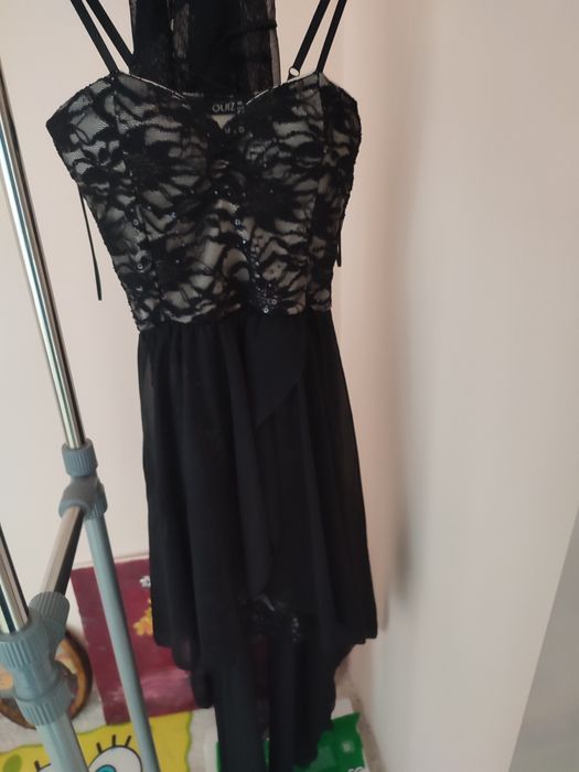 Платье нарядное со шлейфом для девочек