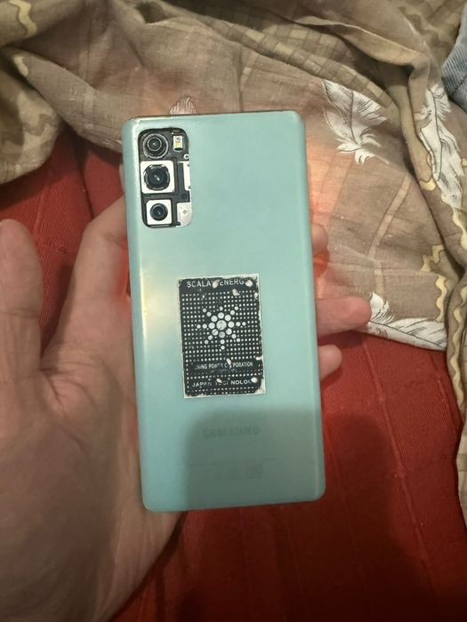 Продам Samsung s20fe 128gb