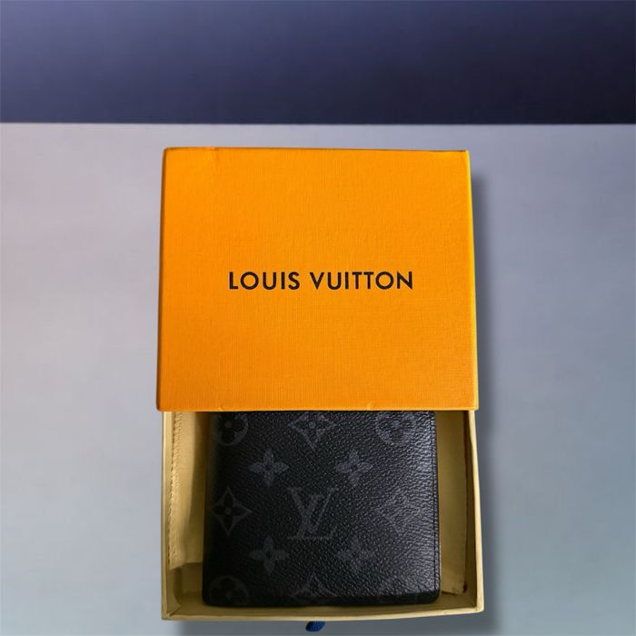 Portofel LV-nou fara cutie