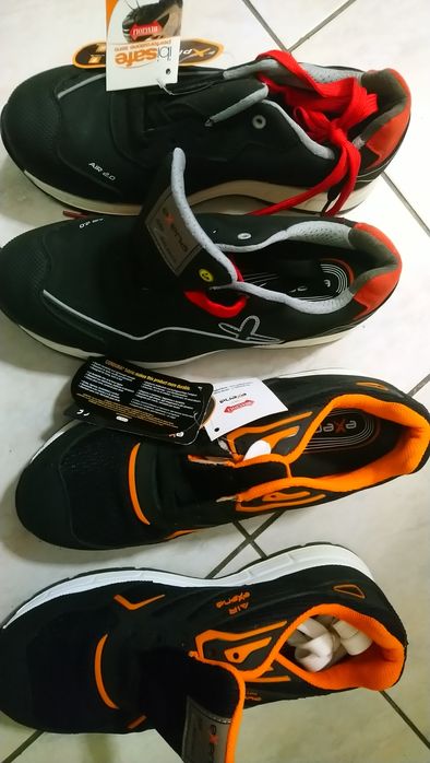 Vind bocanci de protecție noi mărimea 43-44