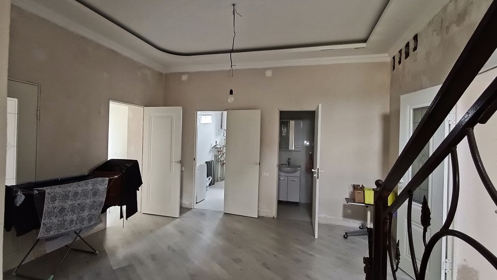 Частный дом с участком.