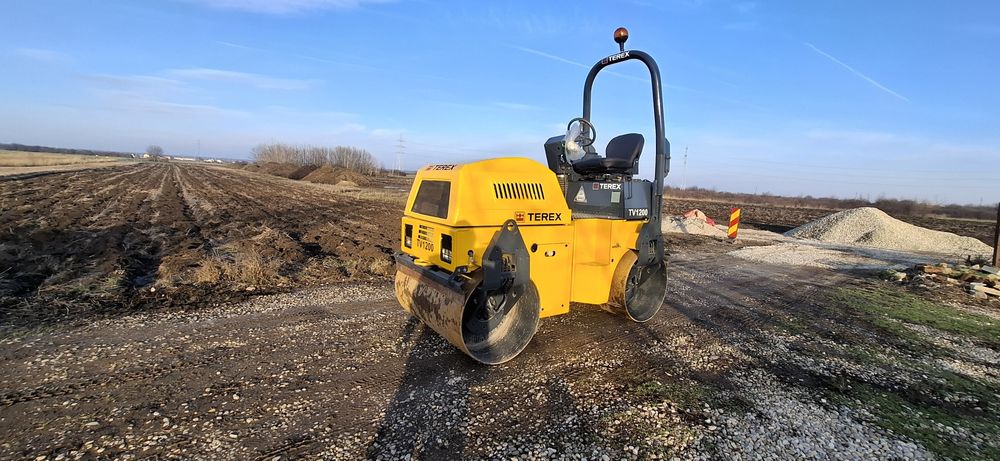 Compactoare Cilindrii Maiuri Placi Lasere Drujbe tăiat