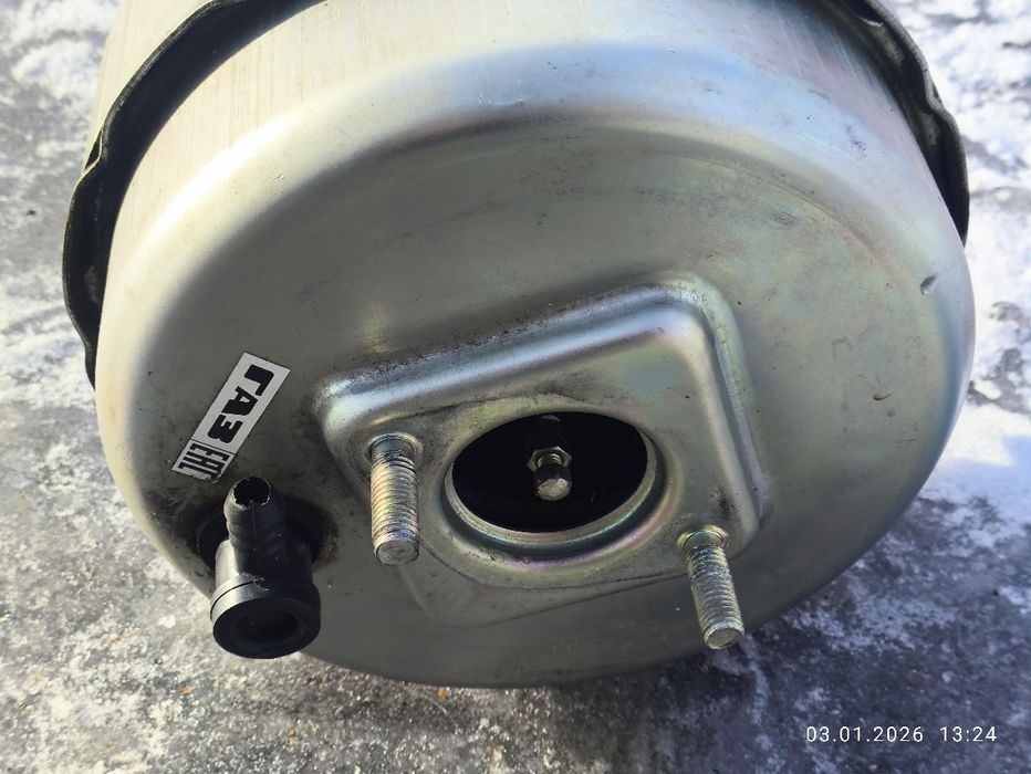 Продаю тормозной вакуум на Газель