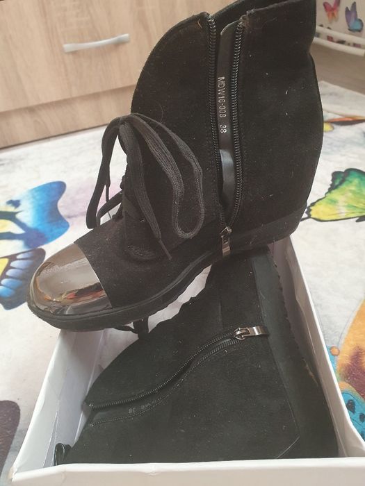 Обувки с токчета