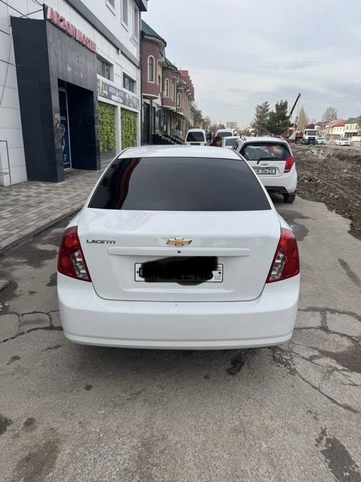 Продаю Gentra 2022