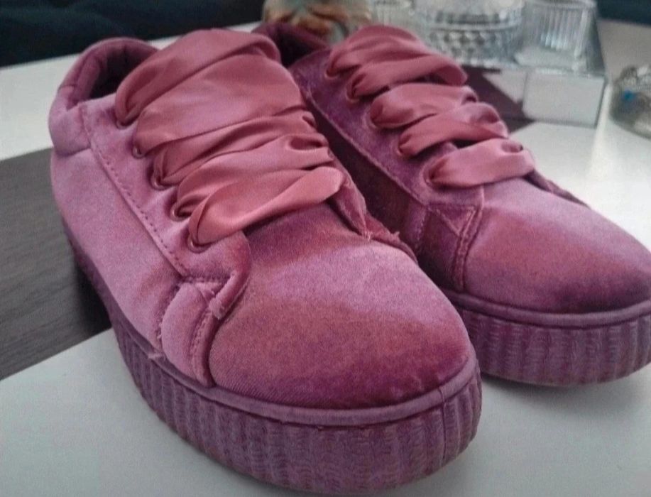 Încălțăminte sport