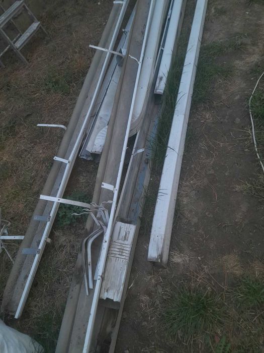 Водостоки продам металлические