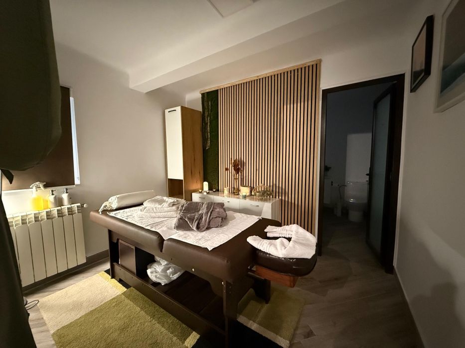 Pat  masaj fix salon + set complet prodoape si halate