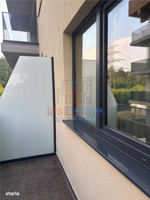 Apartament cu 2 camere, decomandat, parcare subterana, Manta Rosie