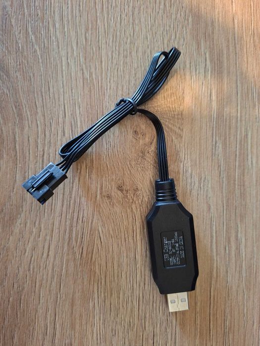 USB 4 пиново зарядно за батерии за радиоуправляеми модели