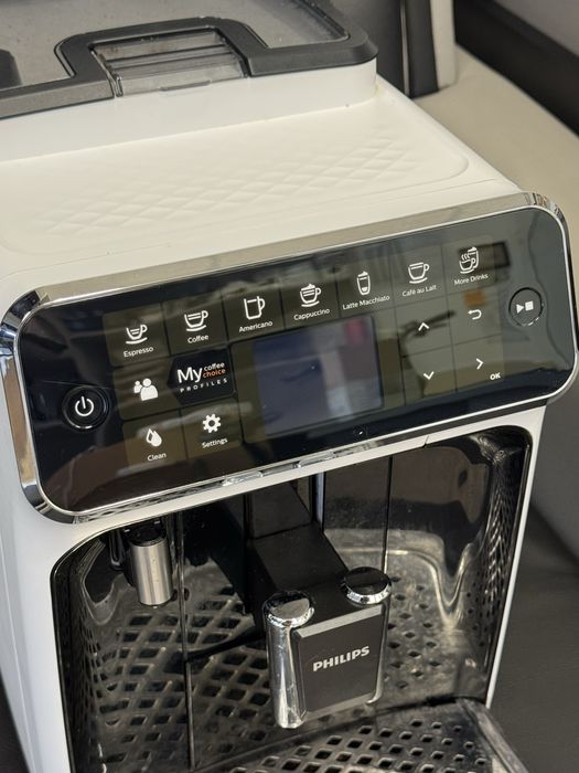 Продавам Philips LatteGO EP4343