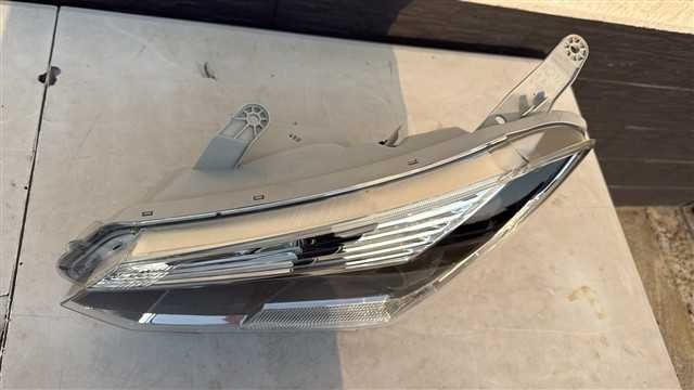 Far stanga Isuzu D-Max Facelift an 2015 2016 2017 2018 2019 2020 cod 10018544L Original - Factura si Garantie